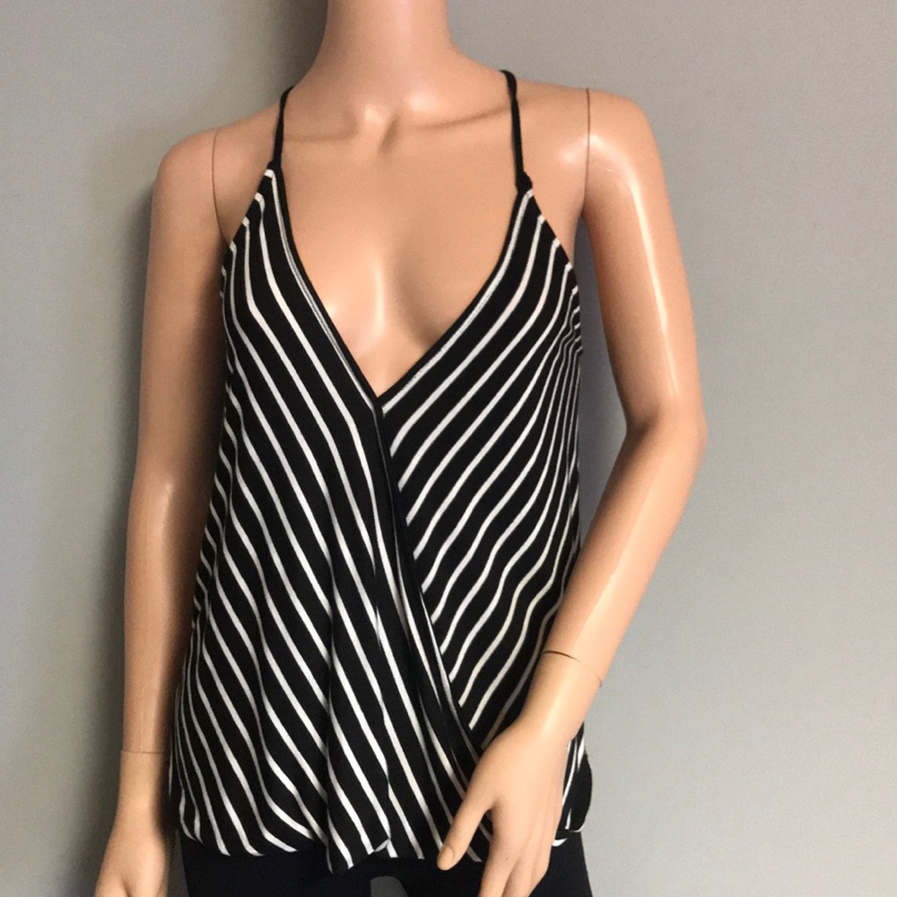 KLD spaghetti strap deep plunge v-neck top. Size S